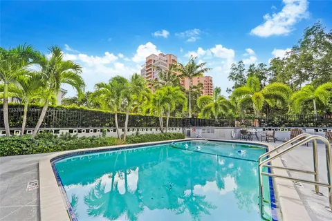 1 Edgewater Dr # 201, Coral Gables FL 33133