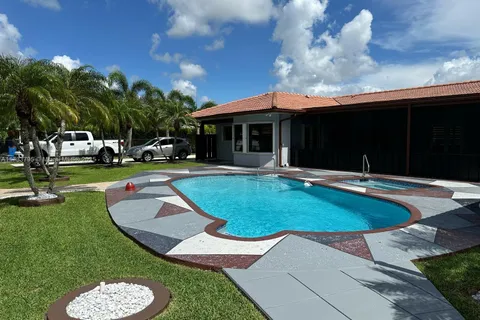 17100 SW 274th St, Homestead FL 33031