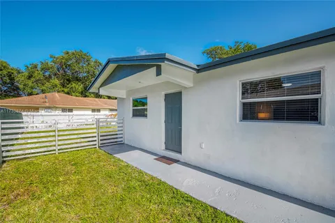 5037 NW 5th AVE # 5037, Miami FL 33127