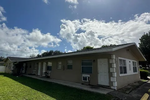 1026 NW 3rd Ave, Fort Lauderdale FL 33311
