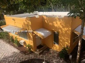2007 N Bay Rd, Miami Beach FL 33140