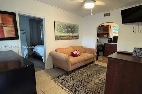 2007 N Bay Rd, Miami Beach FL 33140