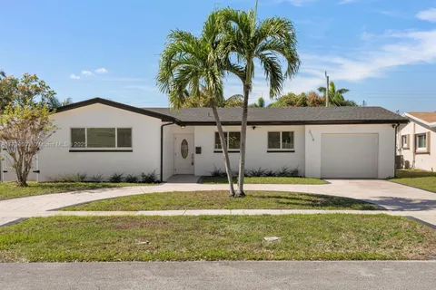 2114 N 38th Ave, Hollywood FL 33021