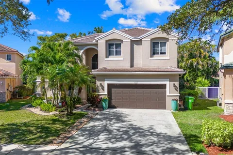 4085 Palmetto Trl, Weston FL 33331