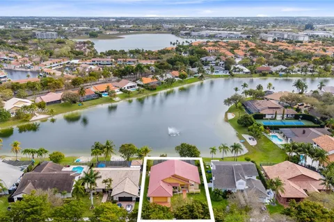 14549 Glencairn Rd, Miami Lakes FL 33016