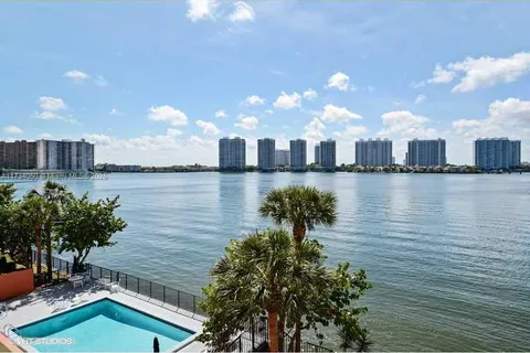 17878 N BAY RD # 307, Sunny Isles Beach FL 33160