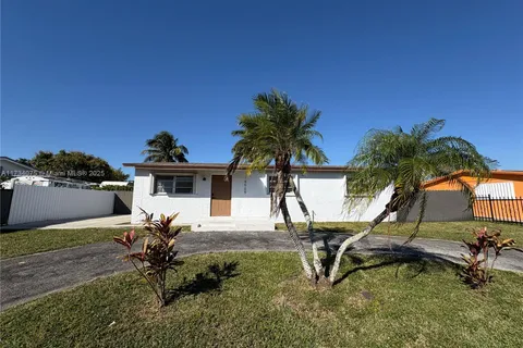 14505 SW 298th Ter, Homestead FL 33033