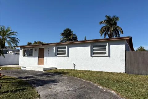 14505 SW 298th Ter, Homestead FL 33033