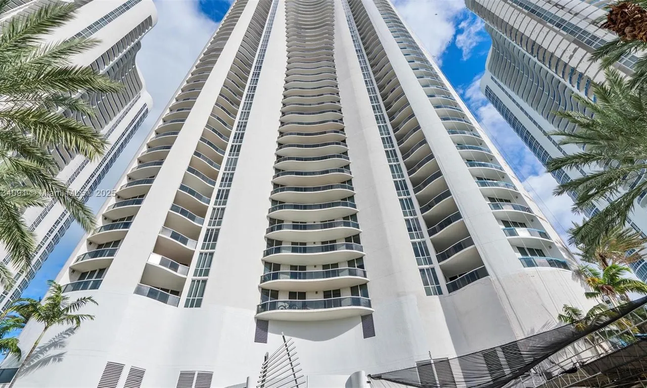 15901 Collins Ave # 2303, Sunny Isles Beach FL 33160