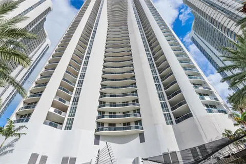 15901 Collins Ave # 2303, Sunny Isles Beach FL 33160