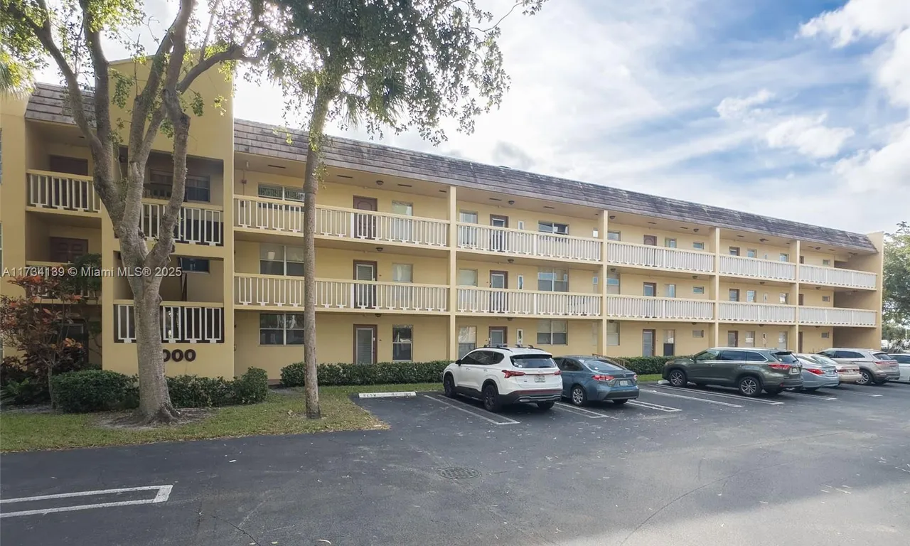 6000 NW 64th Ave # 305, Tamarac FL 33319