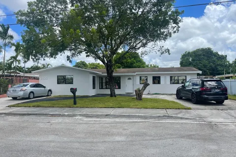 18031 NW 57th Ave, Miami Gardens FL 33055