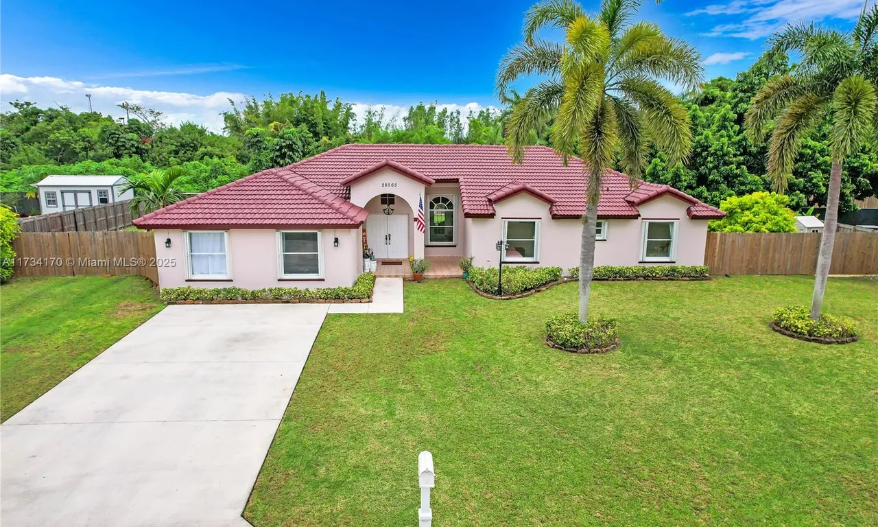 28565 SW 158th Ct, Homestead FL 33033