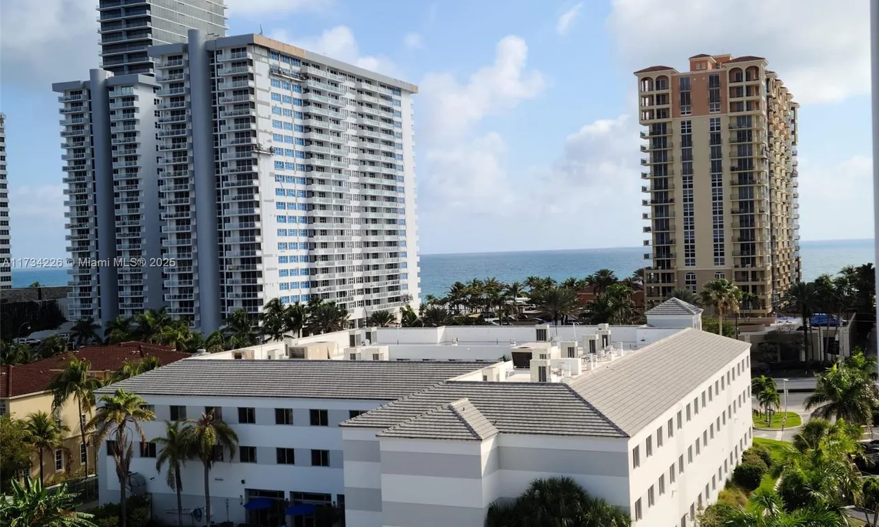 3113 S Ocean Dr # 804, Hallandale Beach FL 33009