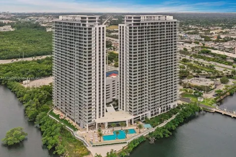 16385 Biscayne Blvd # 3005, North Miami Beach FL 33160