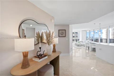 1830 S Ocean Dr # 1006, Hallandale Beach FL 33009