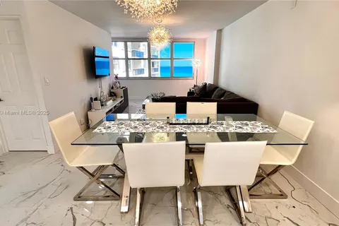 6039 Collins Ave # 1210, Miami Beach FL 33140