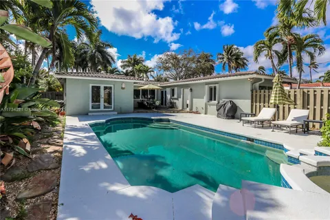 1147 Buchanan St, Hollywood FL 33019