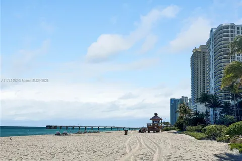 17021 N Bay Rd # 426, Sunny Isles Beach FL 33160