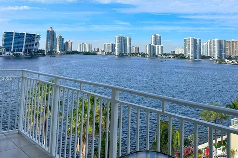 18000 N Bay Rd # 602, Sunny Isles Beach FL 33160