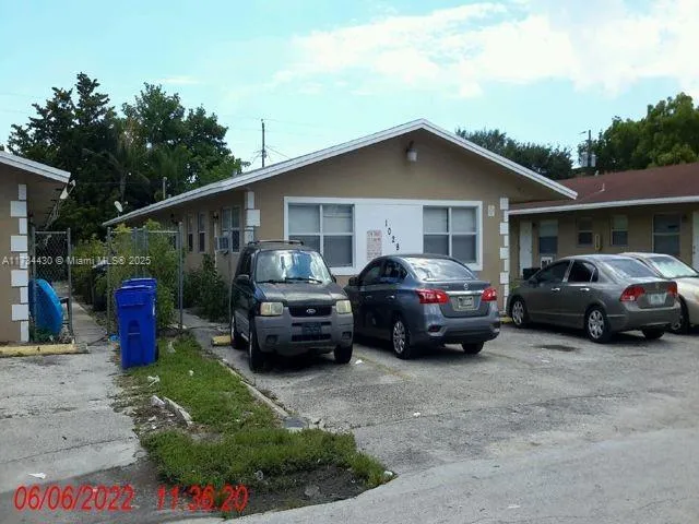 1028 NW 3rd Ave, Fort Lauderdale FL 33311