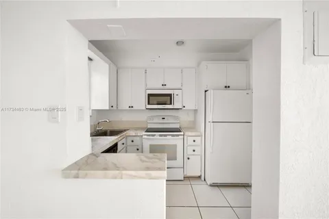 10281 E Bay Harbor Dr # C4, Bay Harbor Islands FL 33154