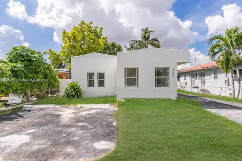 460 NW 82nd Ter, Miami FL 33150