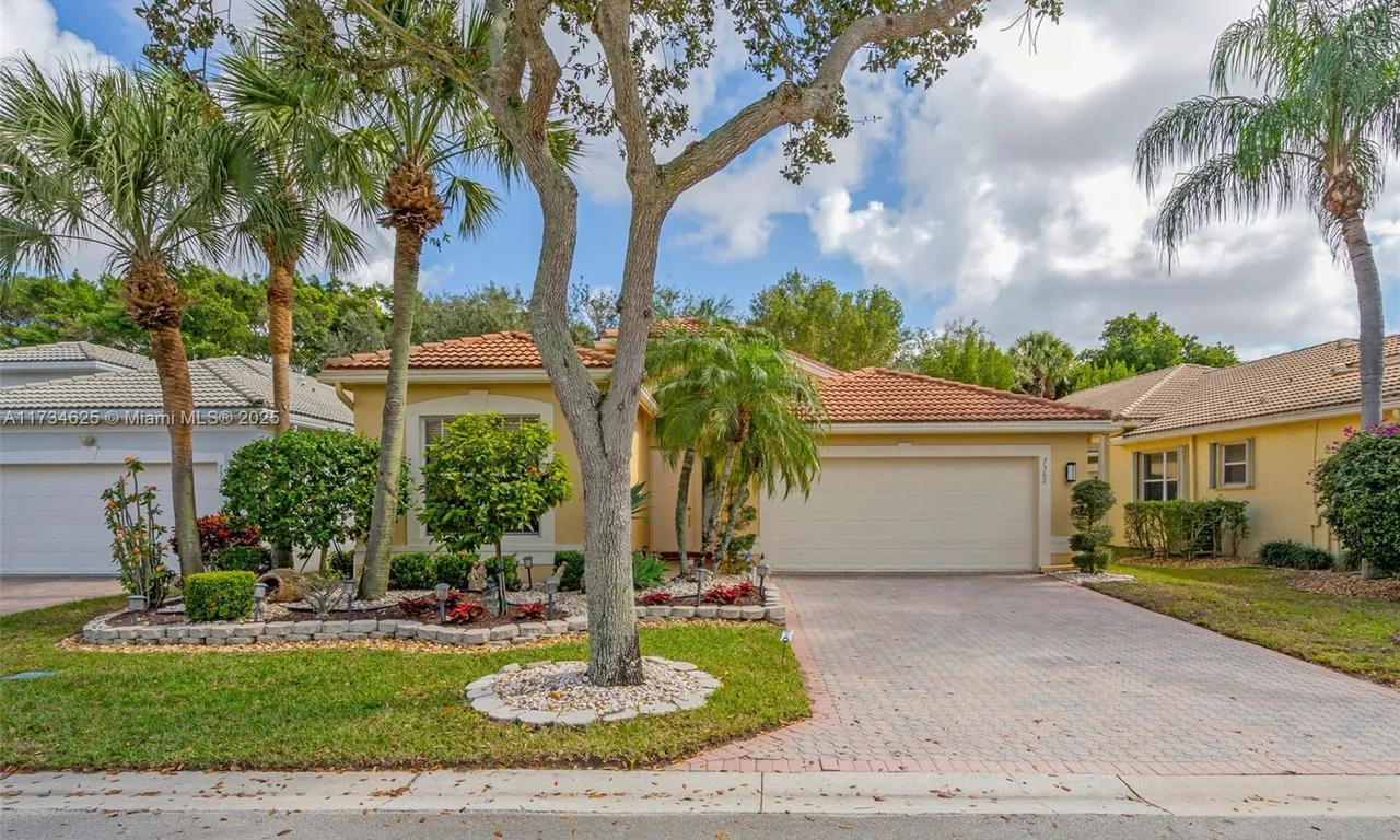 7562 Starfish Reef Ln, Lake Worth FL 33467