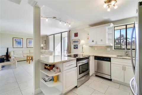 1605 S Us Highway 1 # 106, Jupiter FL 33477