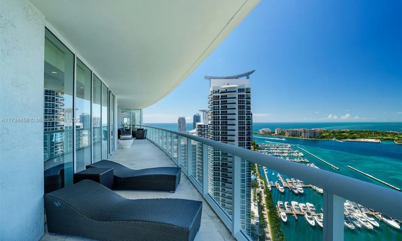 450 Alton Rd # 3201, Miami Beach FL 33139