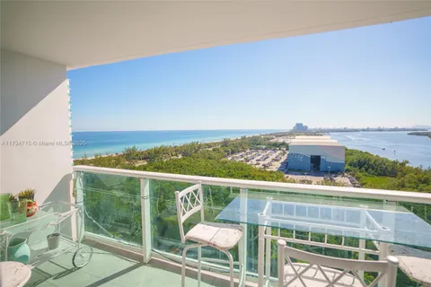 100 Bayview Dr # 1626, Sunny Isles Beach FL 33160