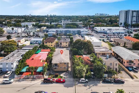 1836 SW 6th St, Miami FL 33135