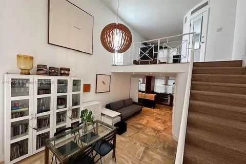 6865 Bay Dr # 5, Miami Beach FL 33141