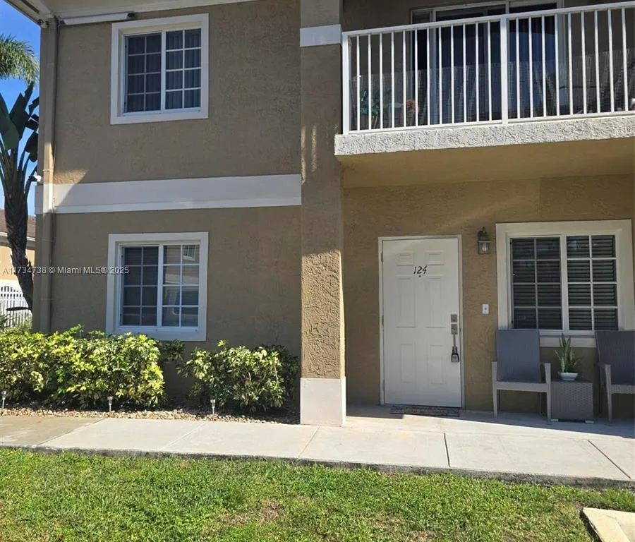 911 Hillcrest Ct # 4, Hollywood FL 33021