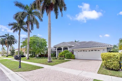 10575 E Key Dr, Boca Raton FL 33498