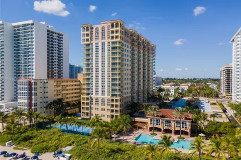 2080 S Ocean Dr # 312, Hallandale Beach FL 33009