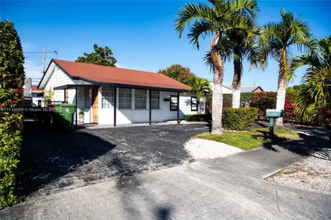 811 NE 4th Pl, Hialeah FL 33010