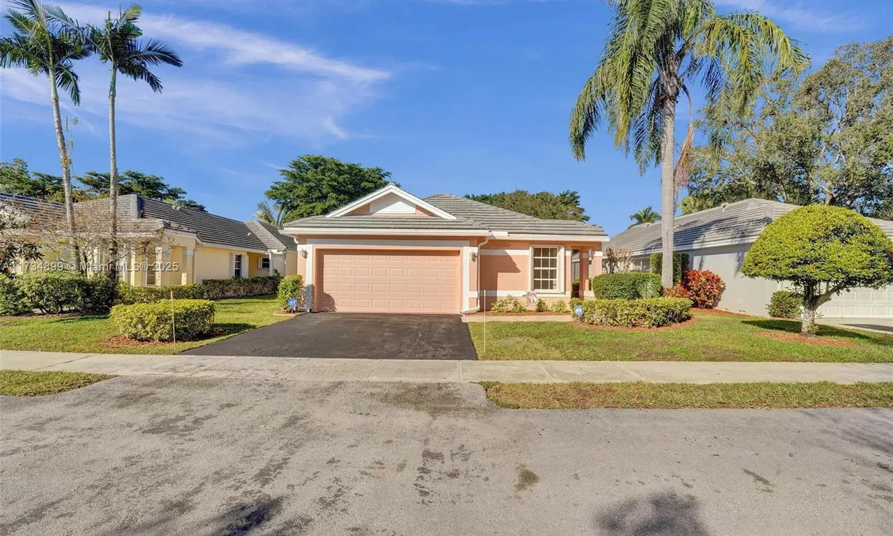 2907 Quail Run Ln, Davie FL 33328