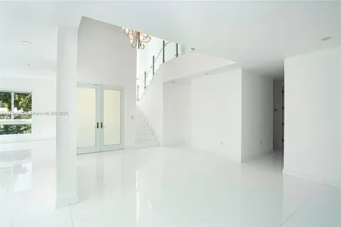 485 Ridgewood Road, Key Biscayne FL 33149