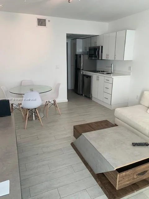 1601 Meridian Ave # 205, Miami Beach FL 33139