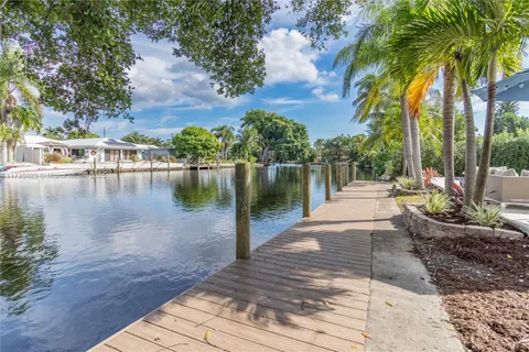 117 Almar Dr, Wilton Manors FL 33334