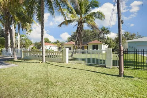 14443 S BISCAYNE RIVER DR, Miami FL 33161