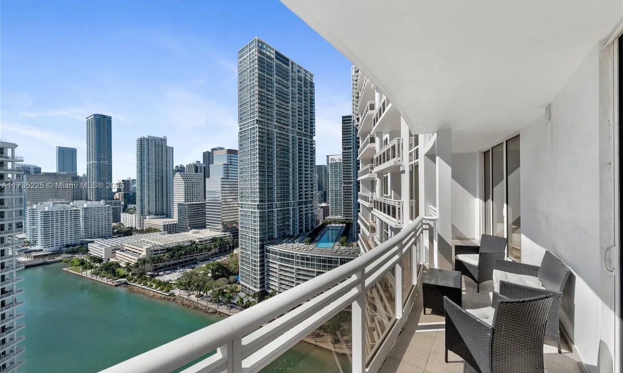 901 Brickell Key Blvd # 2801, Miami FL 33131