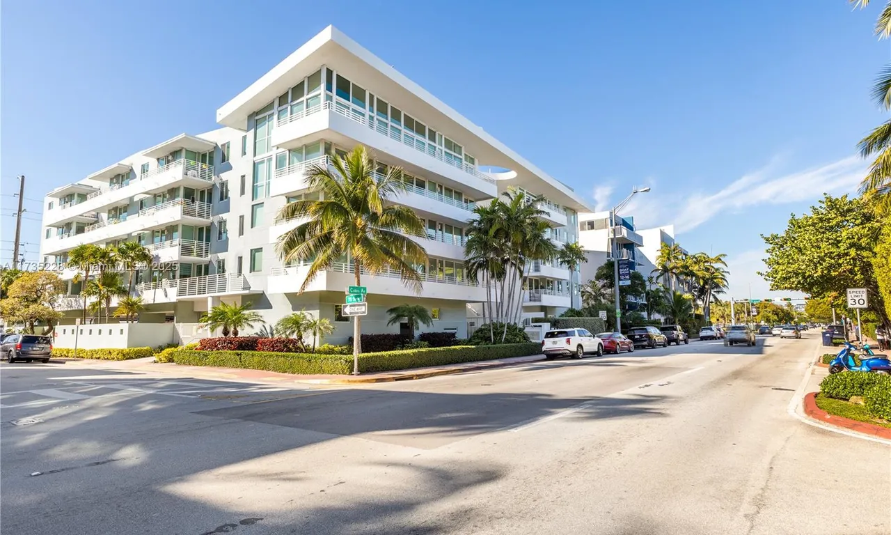 7800 Collins Ave # 302, Miami Beach FL 33141