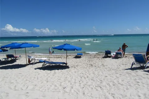 6365 Collins Ave # 1008, Miami Beach FL 33141