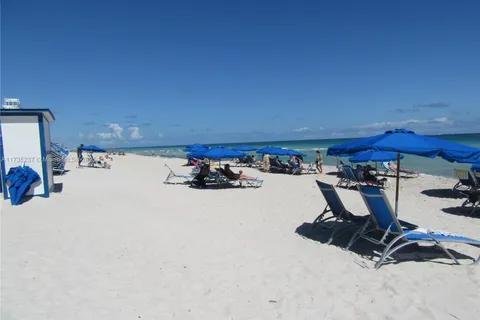 6365 Collins Ave # 1008, Miami Beach FL 33141