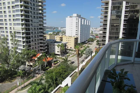 6365 Collins Ave # 1008, Miami Beach FL 33141