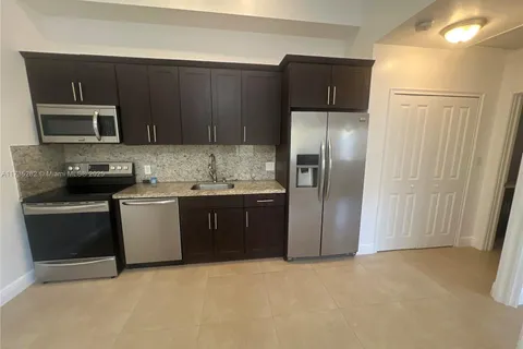 2268 SW 8th St # 3, Miami FL 33135