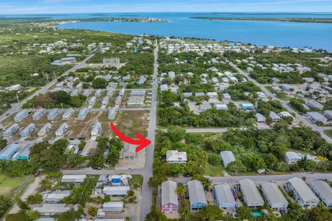 31014 Avenue  E, Big Pine FL 33043