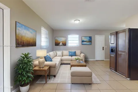 749 NW 5th St, Hallandale Beach FL 33009
